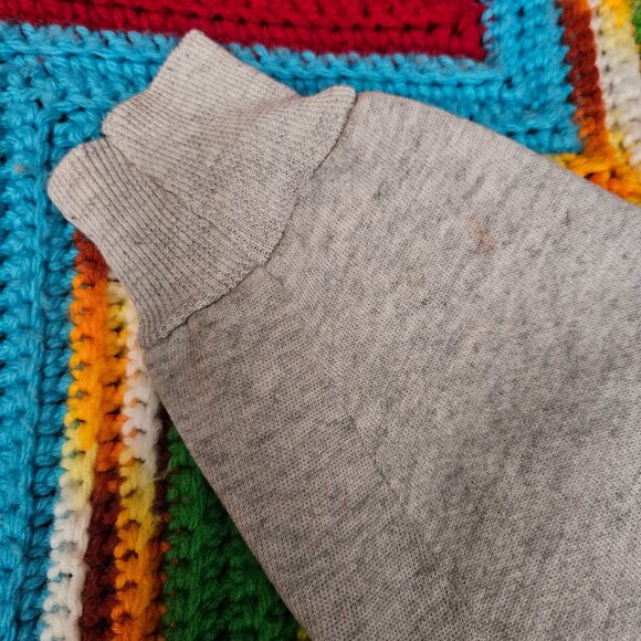 90s Hanes Light Grey Tartan Plaid Ireland Sweatshirt - Picture 12 of 15